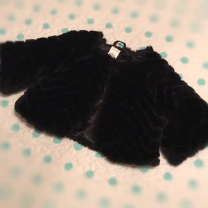 Gymboree Black Fur Formal Vest Size XS (4)